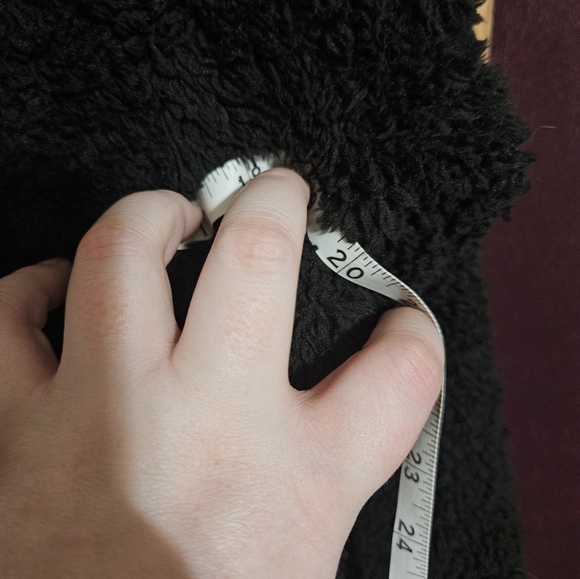 Daisy Fuentes Women’s 2X Black Fuzzy Jacket - Picture 6 of 7